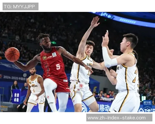 CBA精彩对决北京北汽与北京控股激烈交锋展现篮球魅力